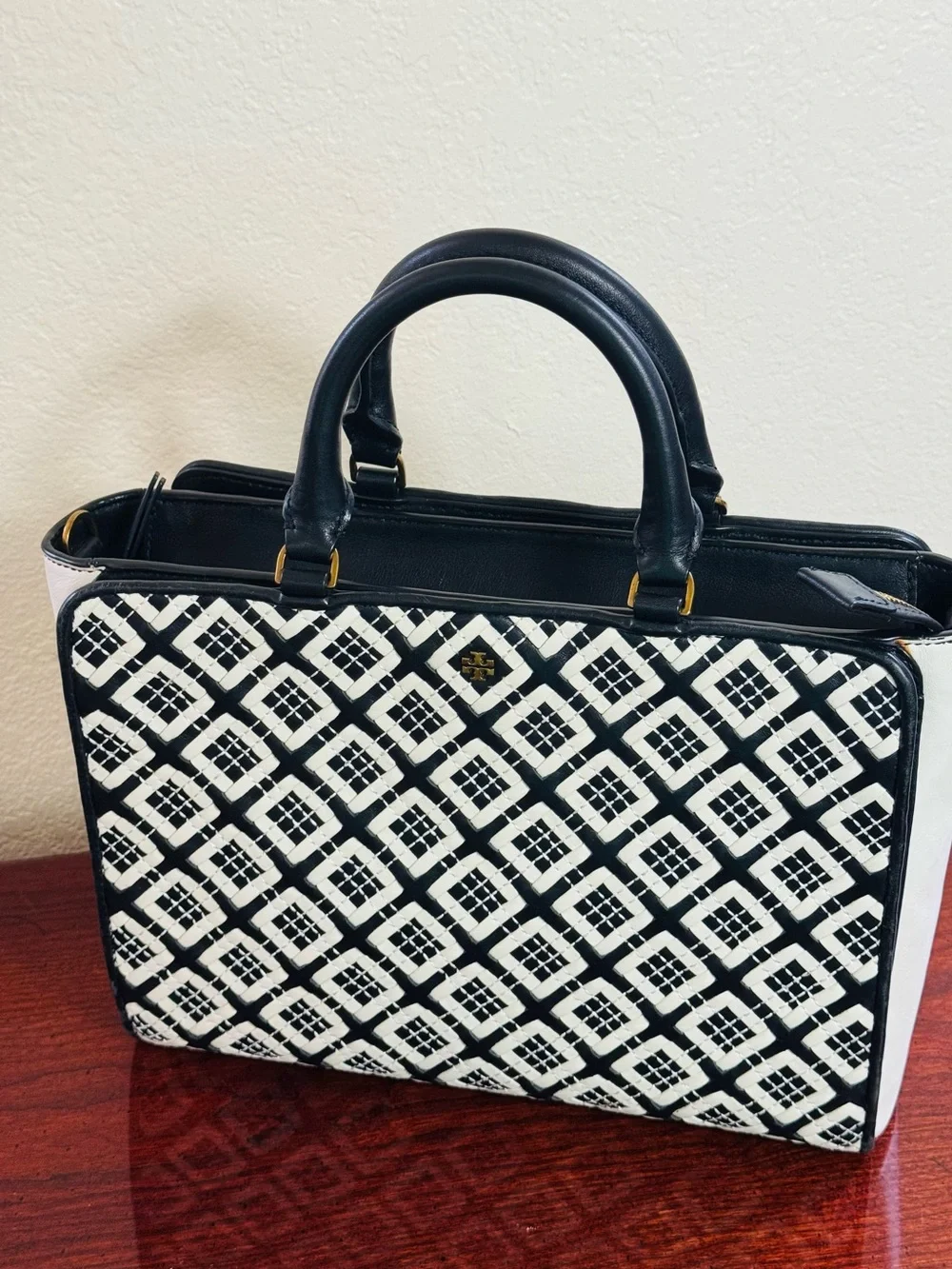 Tory Burch tory burch